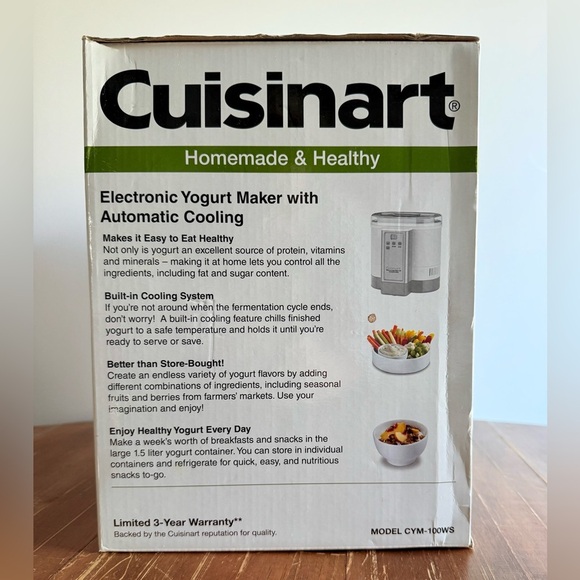 Cuisinart Electronic Yogurt Maker Automatic Cooling BPA Free Discontinued New - Picture 2 of 13